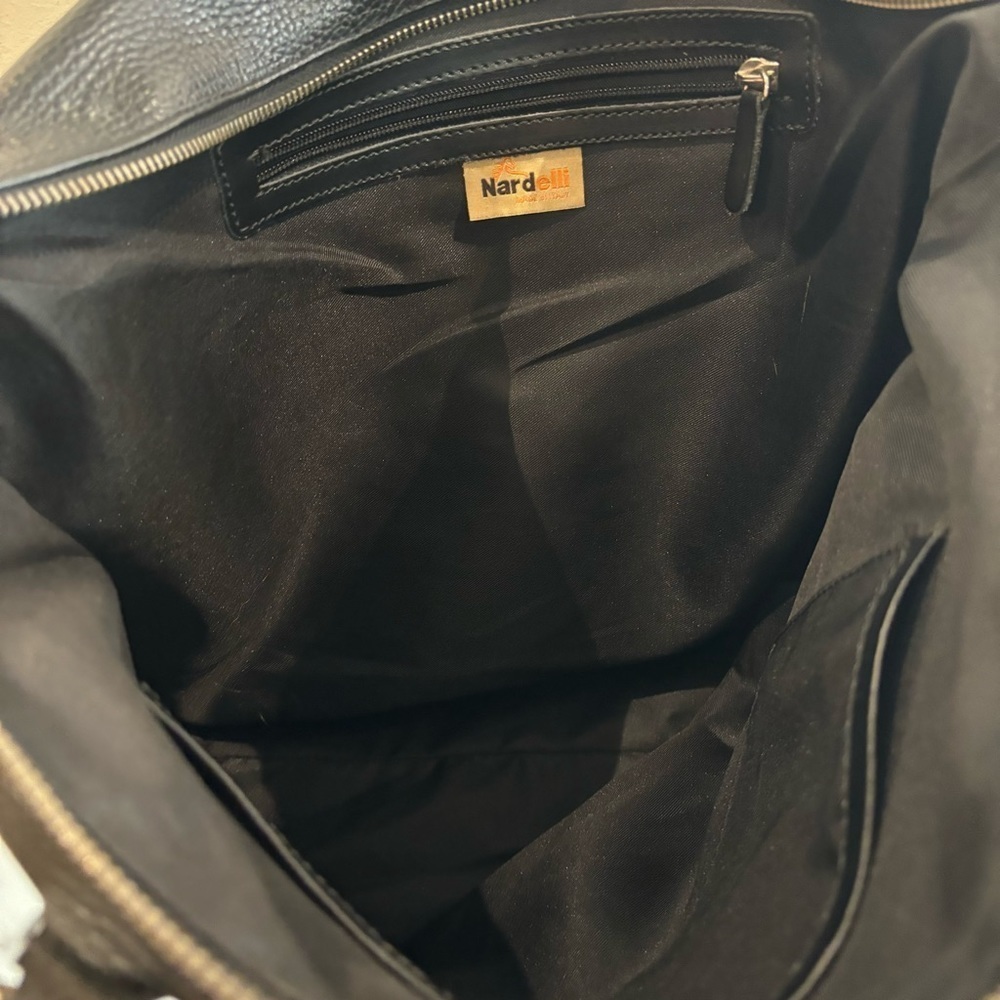 NARDELLI Made in Italy Pebbled & Smooth Leather Large  Outer Pocket Tote Bag - Picture 7 of 11